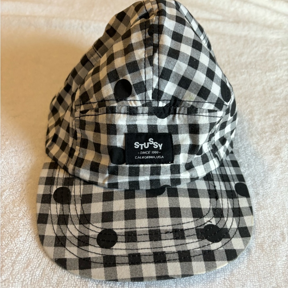 Study hat black and white